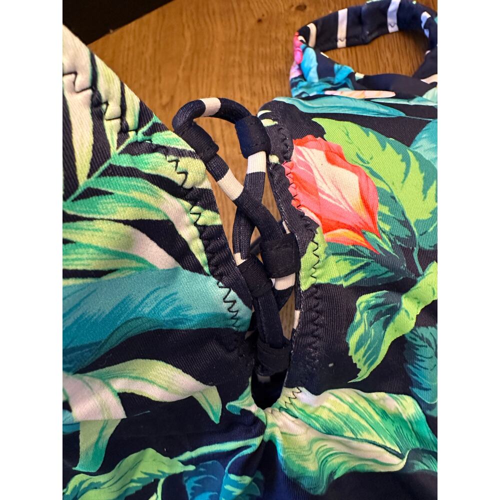 NWT Tommy Bahama Tropi-Calling Reversible Lace Back Floral/Navy Sz 12 - Picture 4 of 9